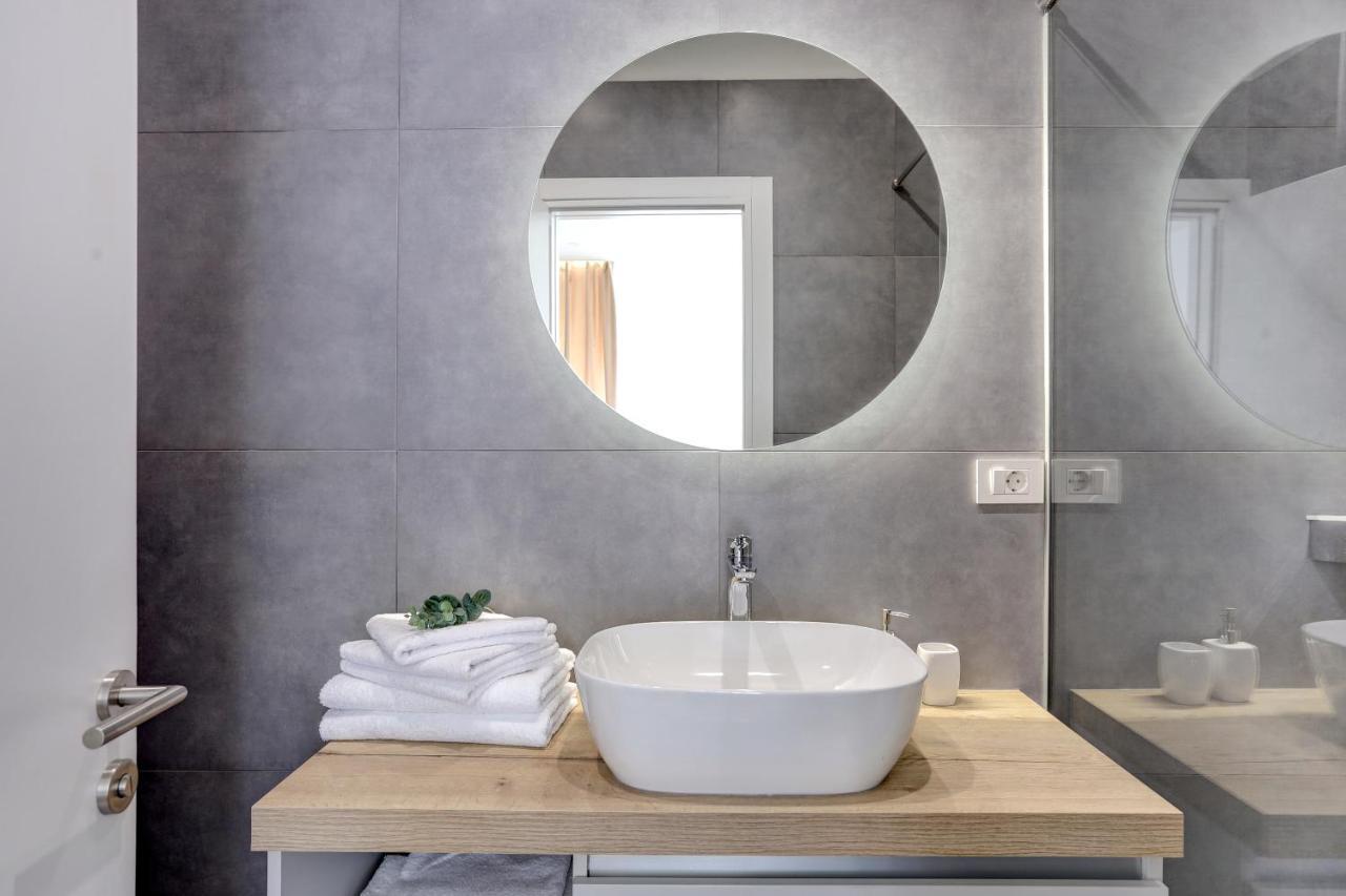 Apartments Hugo 2 สปลิท ภายนอก รูปภาพ