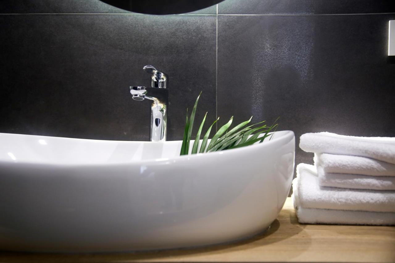 Apartments Hugo 2 สปลิท ภายนอก รูปภาพ