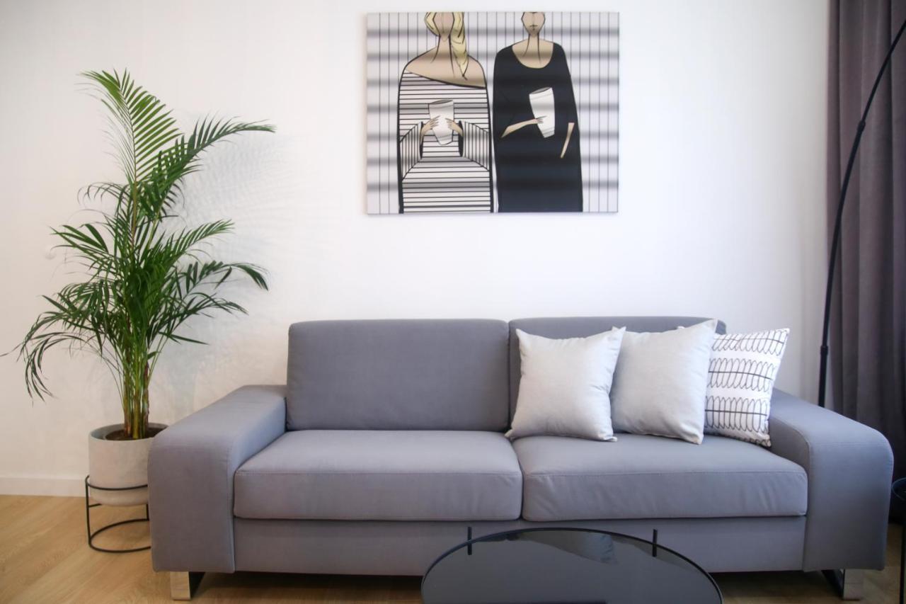Apartments Hugo 2 สปลิท ภายนอก รูปภาพ