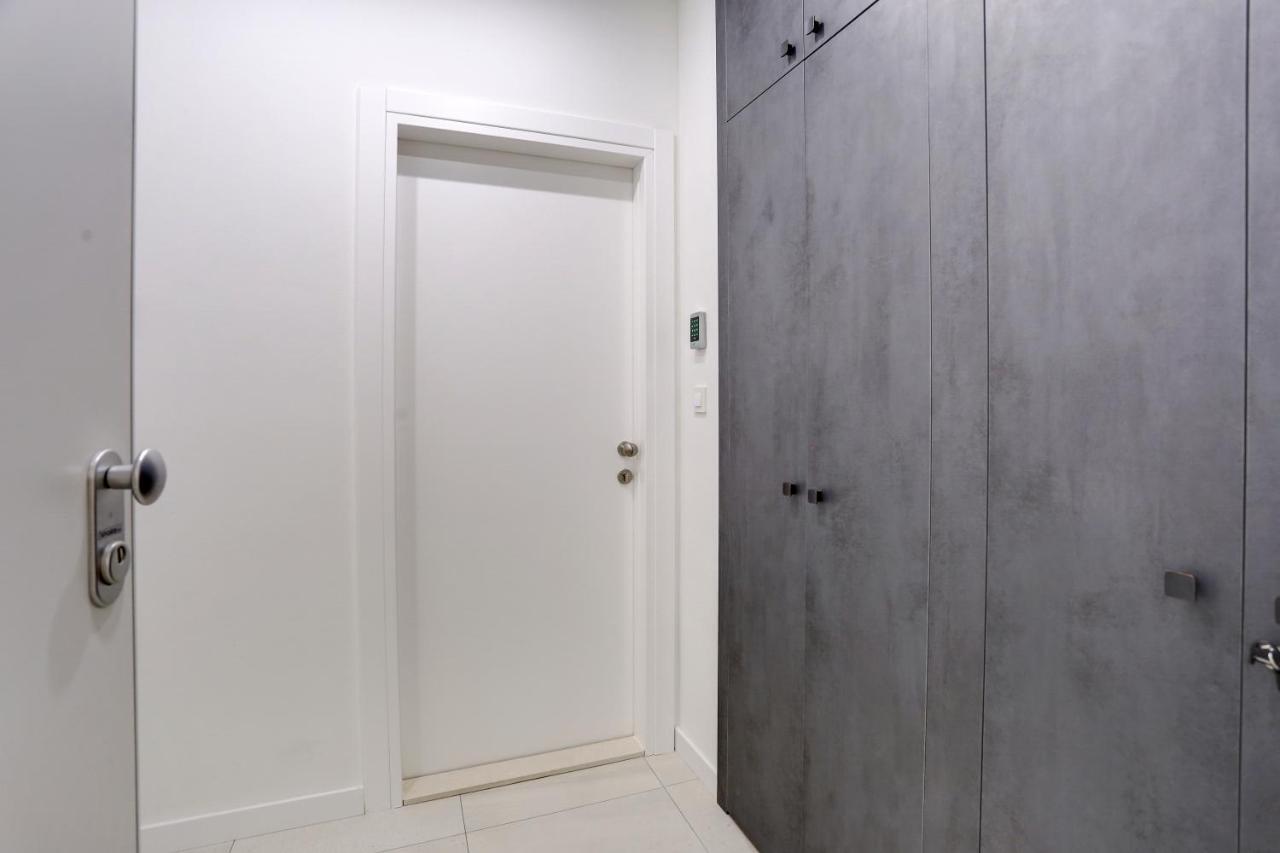 Apartments Hugo 2 สปลิท ภายนอก รูปภาพ
