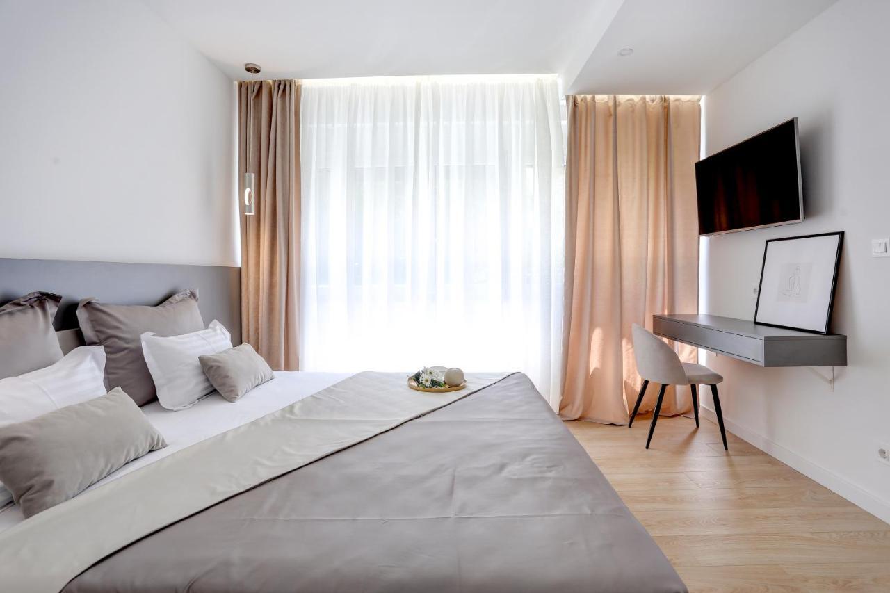 Apartments Hugo 2 สปลิท ภายนอก รูปภาพ