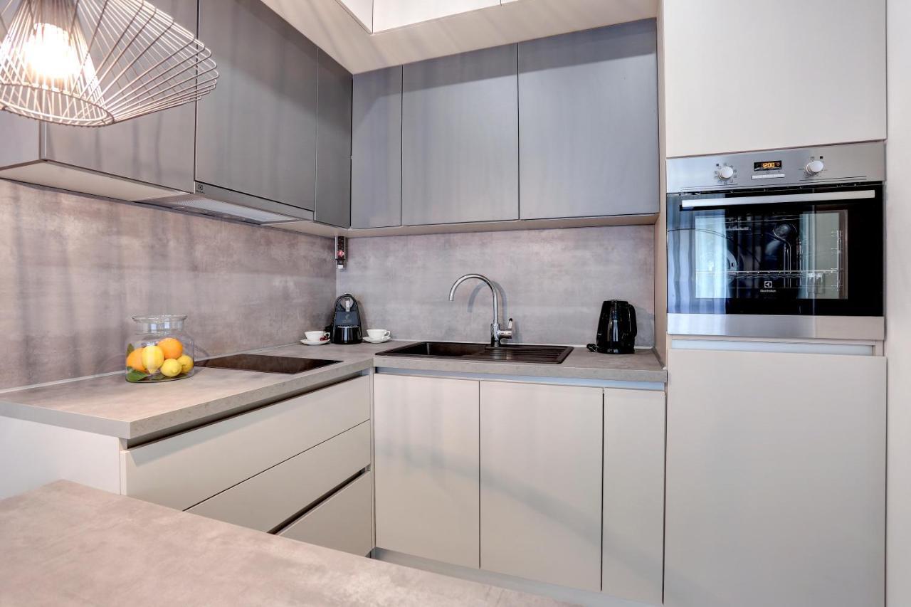 Apartments Hugo 2 สปลิท ภายนอก รูปภาพ
